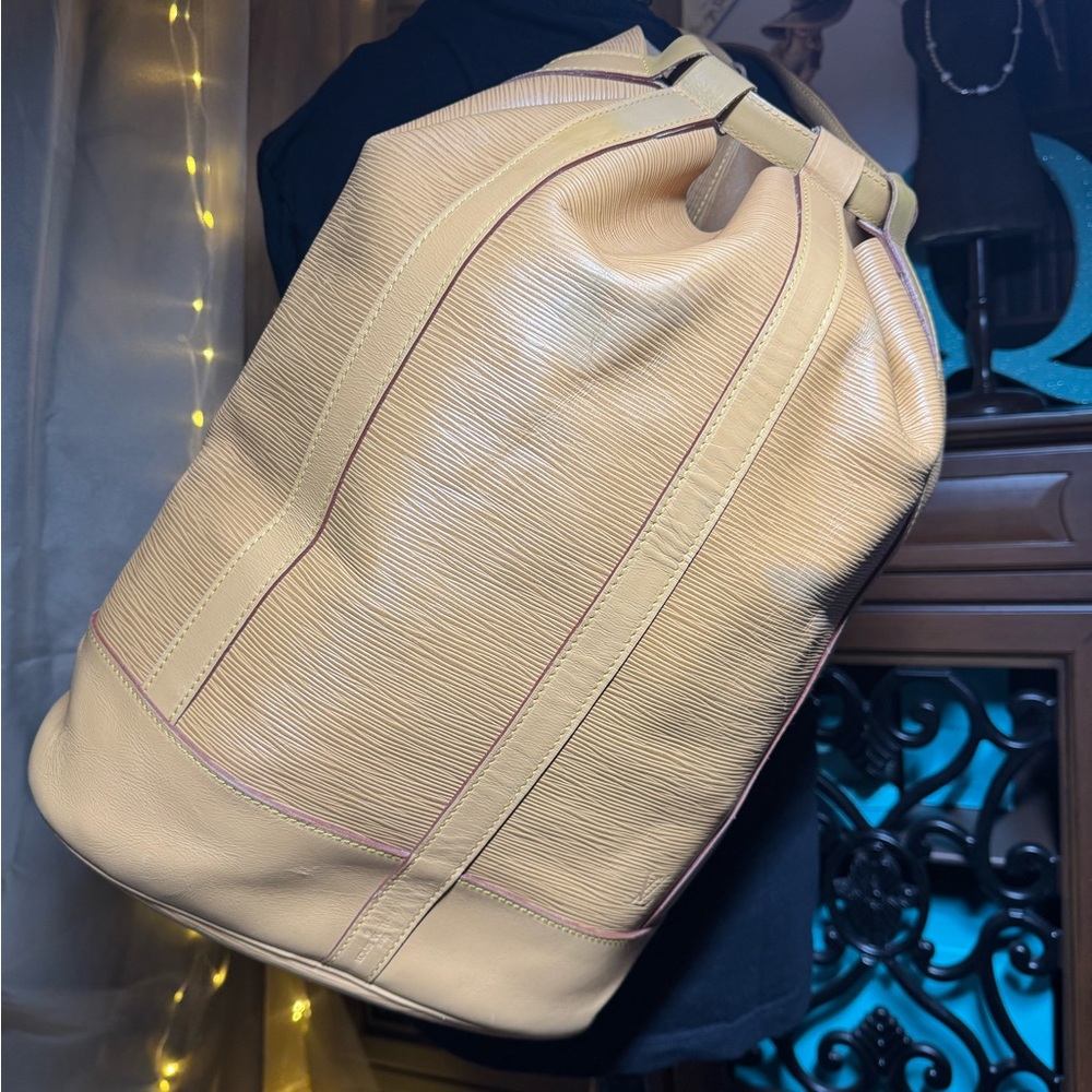 Authentic Louis Vuitton Large Tan Epi Randonnee Shoulder Bag